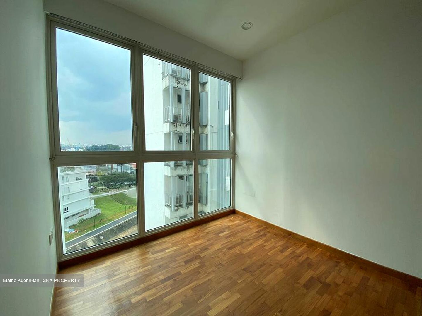 1 Canberra (D27), Condominium #518181231